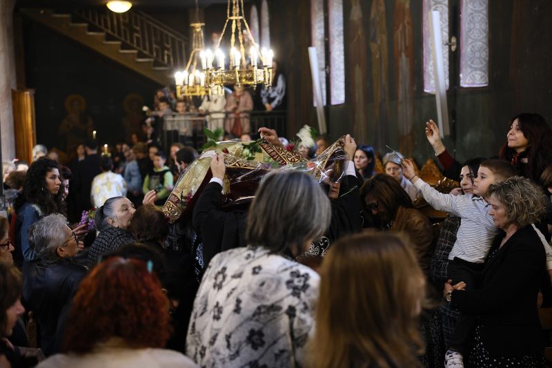 Η Αποκαθήλωση στη Μητρόπολη Δράμας